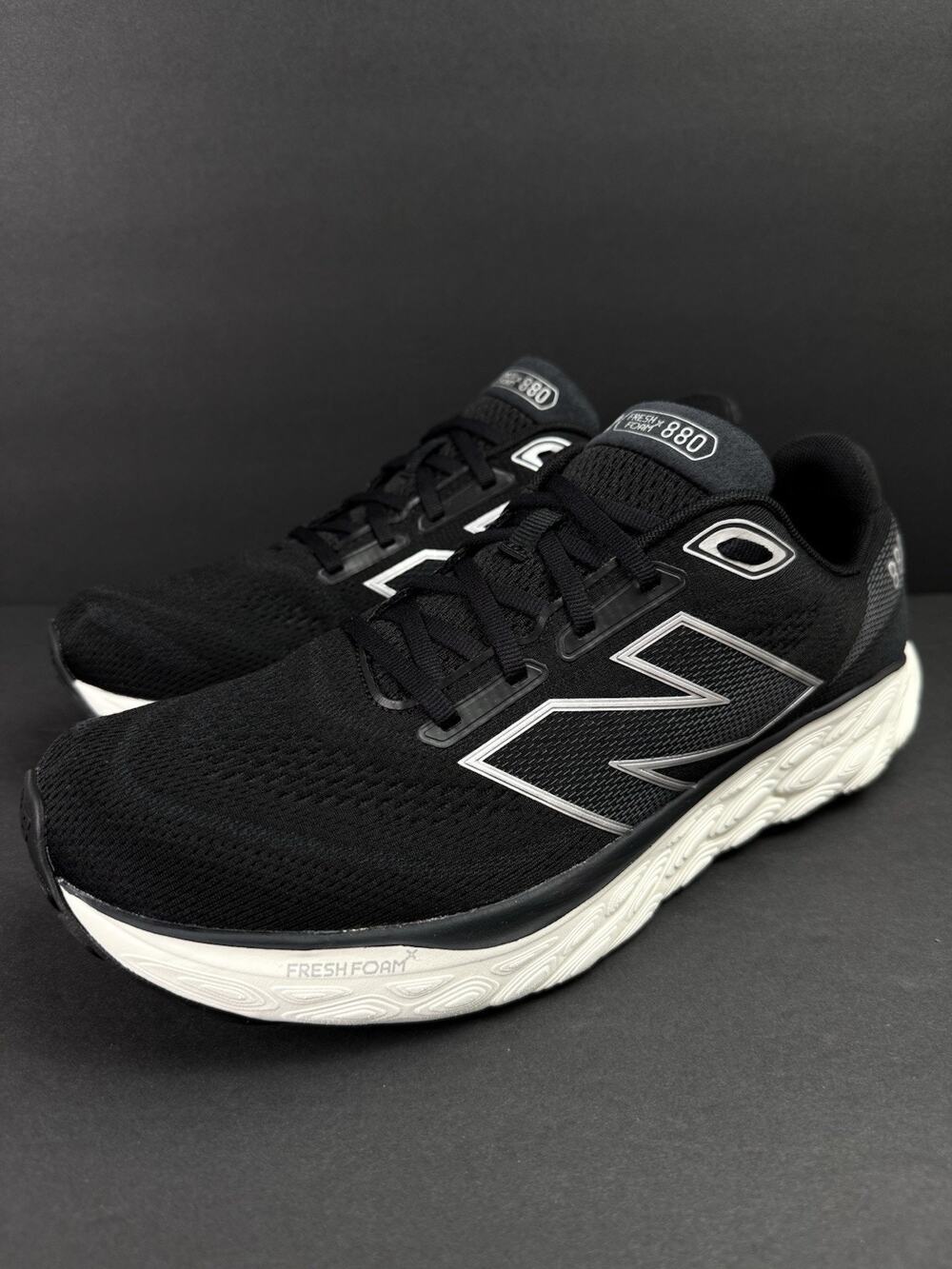 New Balance 880v14 Men’s 12 Running Shoes Black White M880B14 Pre-Owned